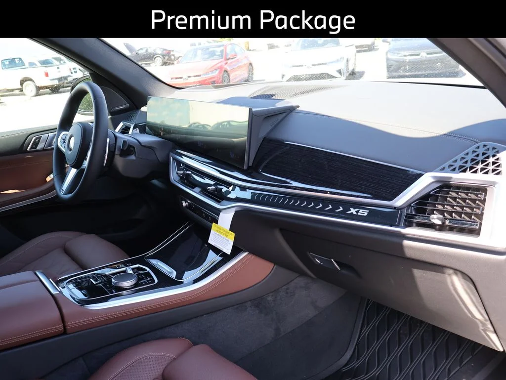 New 2026 Dravit Grey Metallic BMW xDrive40i image 11