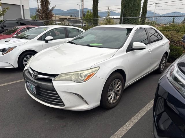 Used 2016 White Toyota LE image 4