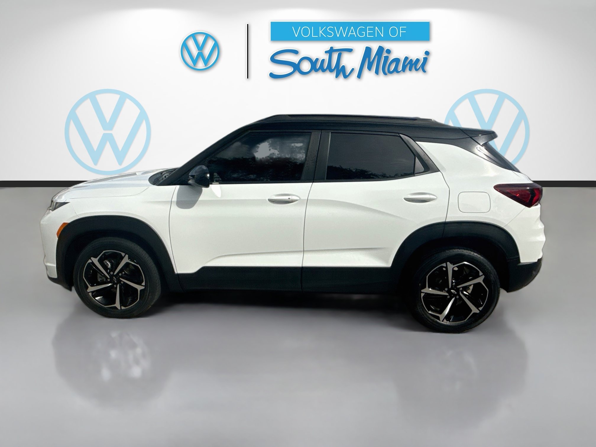 Used 2022 Summit White Chevrolet RS image 4