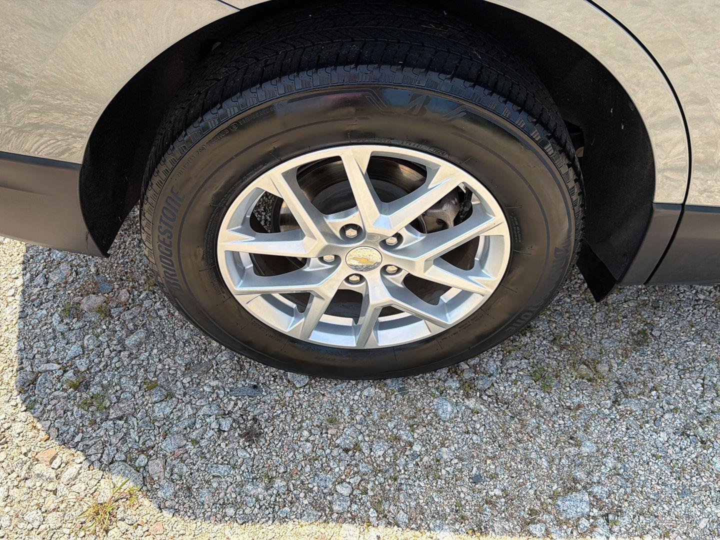 Used 2024 Sterling Gray Metallic Chevrolet LT image 39