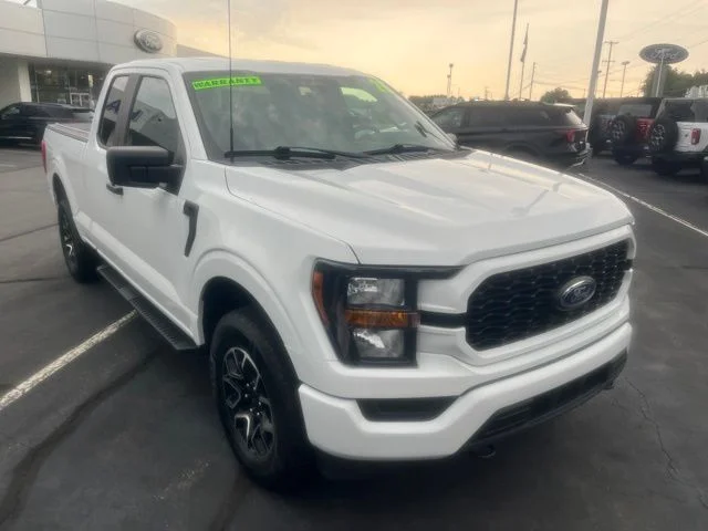 Used 2023 Oxford White Ford XL image 3