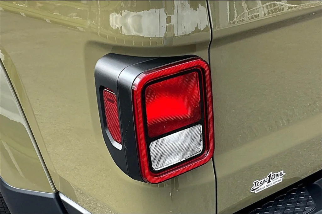 2025 Jeep Gladiator Sport S - Photo 30