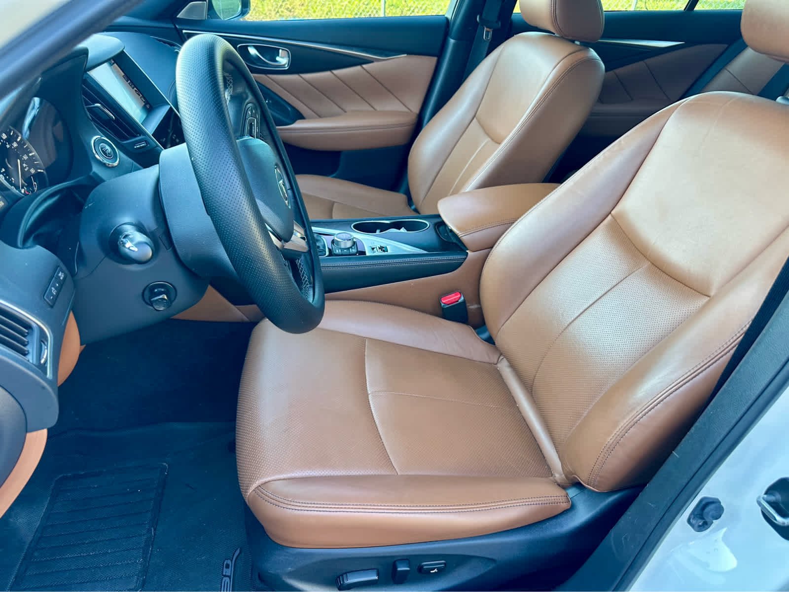 Used 2023 Majestic White INFINITI SENSORY image 12