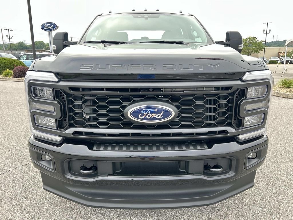 New 2026 Agate Black Metallic Ford F-250® XL image 9