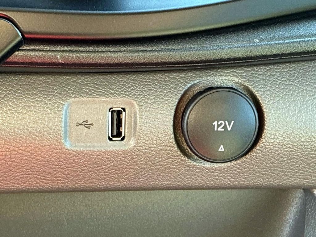 Used 2025 White Ford  image 28