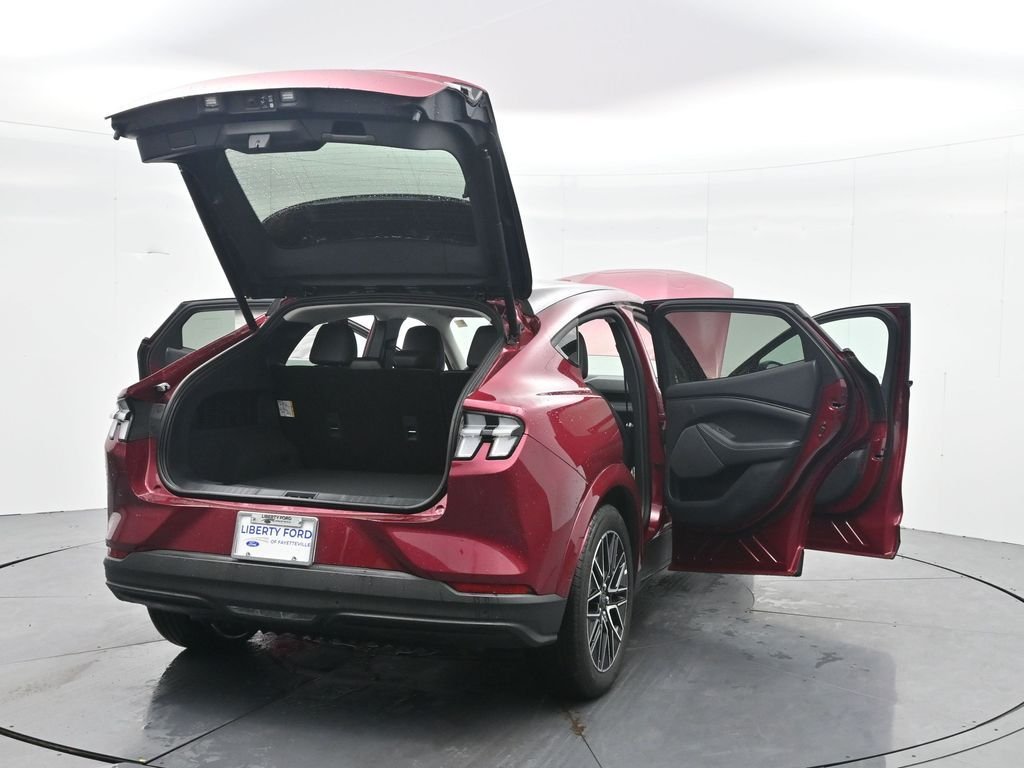 2025 Ford Mustang Mach-E Premium - Photo 47