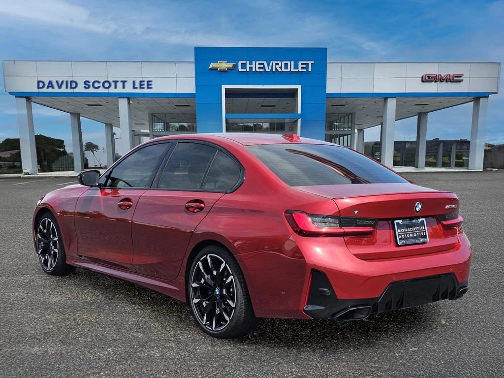 Used 2025  BMW M340i image 11