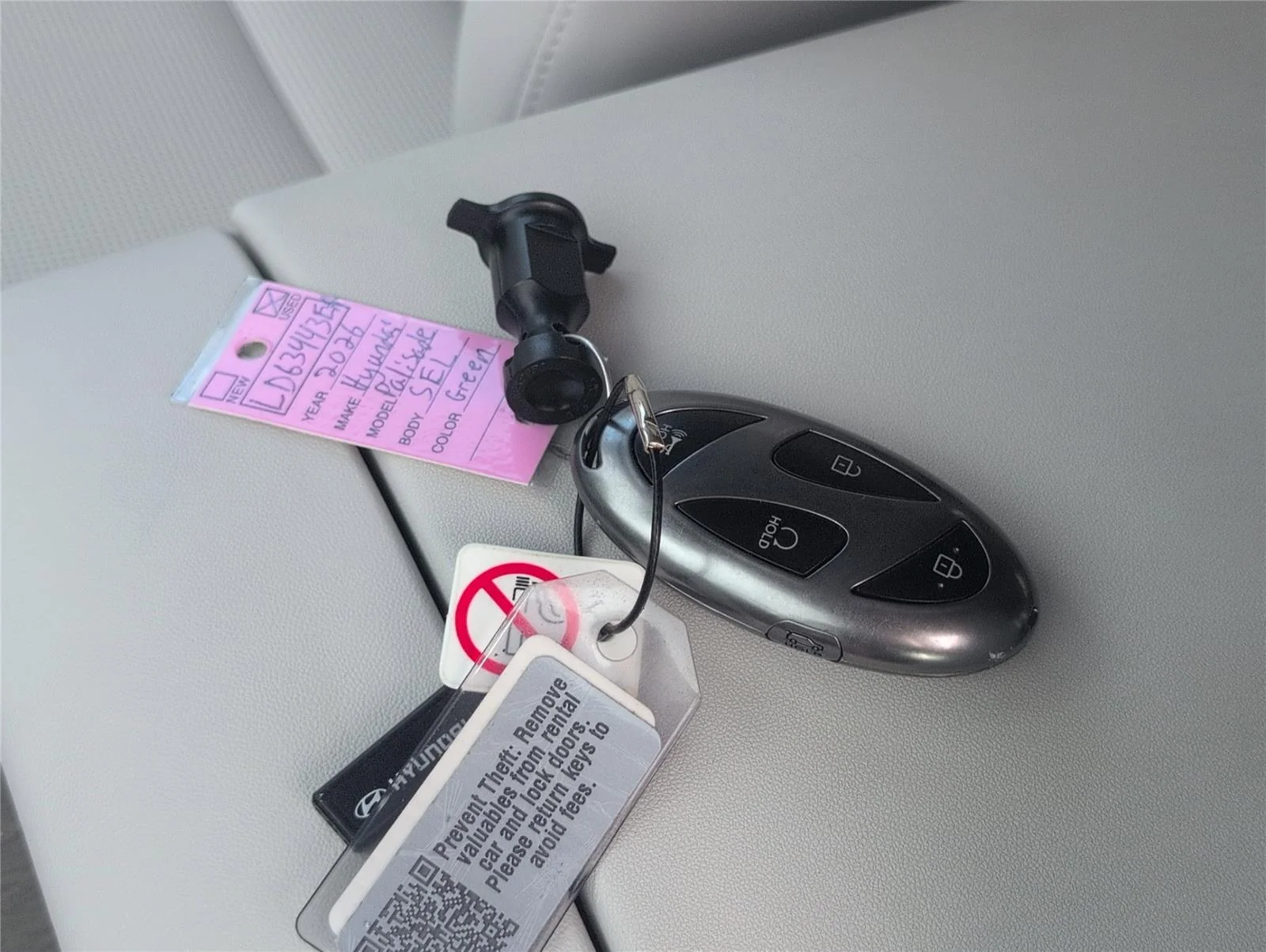 Used 2026 Titan Green Hyundai SEL 7P image 12