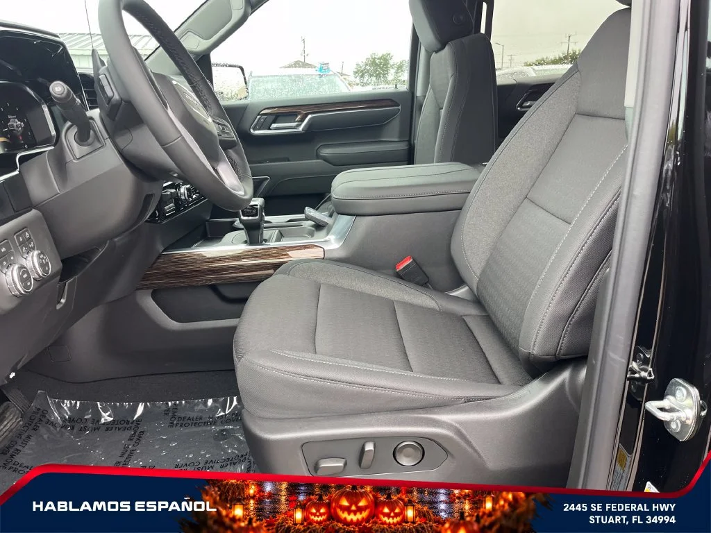 New 2026 Onyx Black GMC Elevation image 9