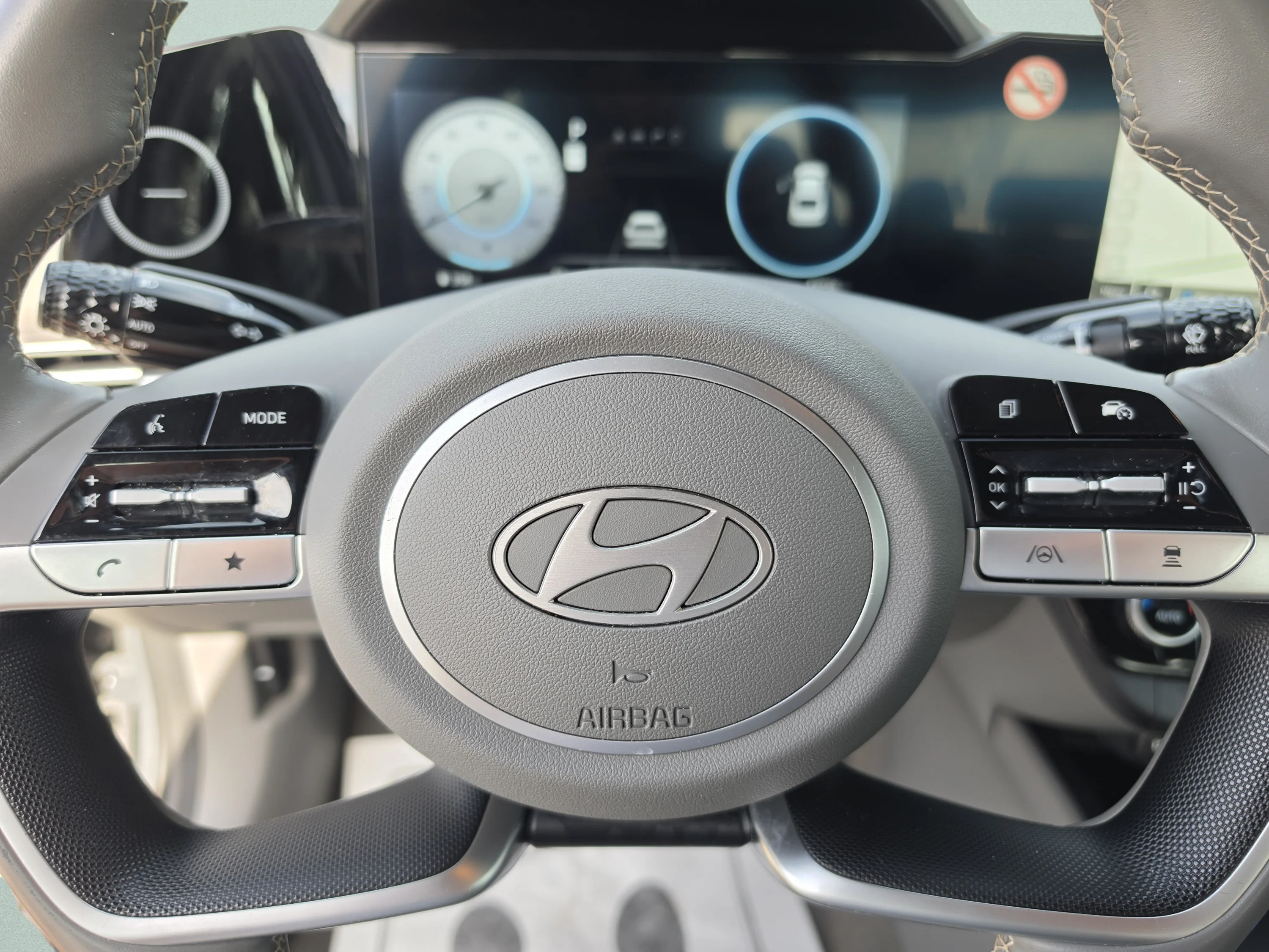 Used 2025 Ecotronic Gray Hyundai SEL Convenience image 35