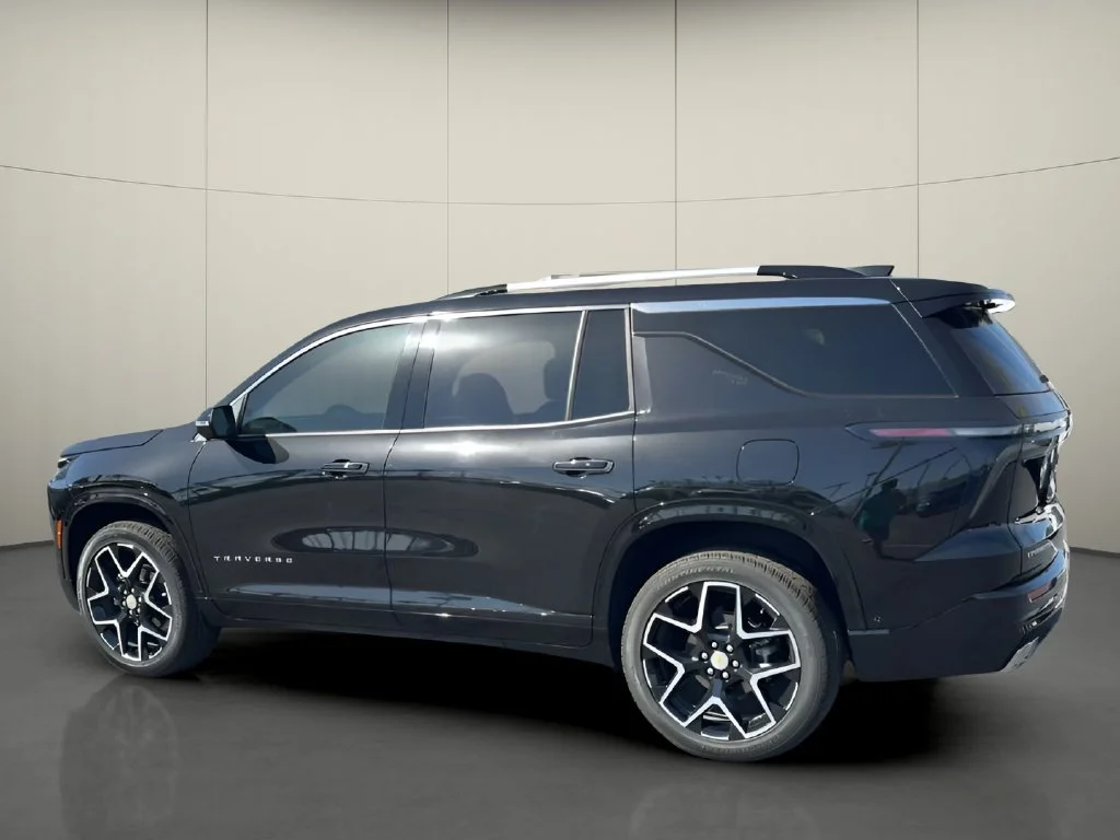 Used 2026 Mosaic Black Metallic Chevrolet High Country image 6