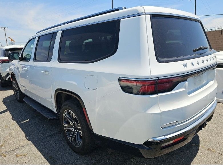 Used 2023 White Jeep Series II image 4