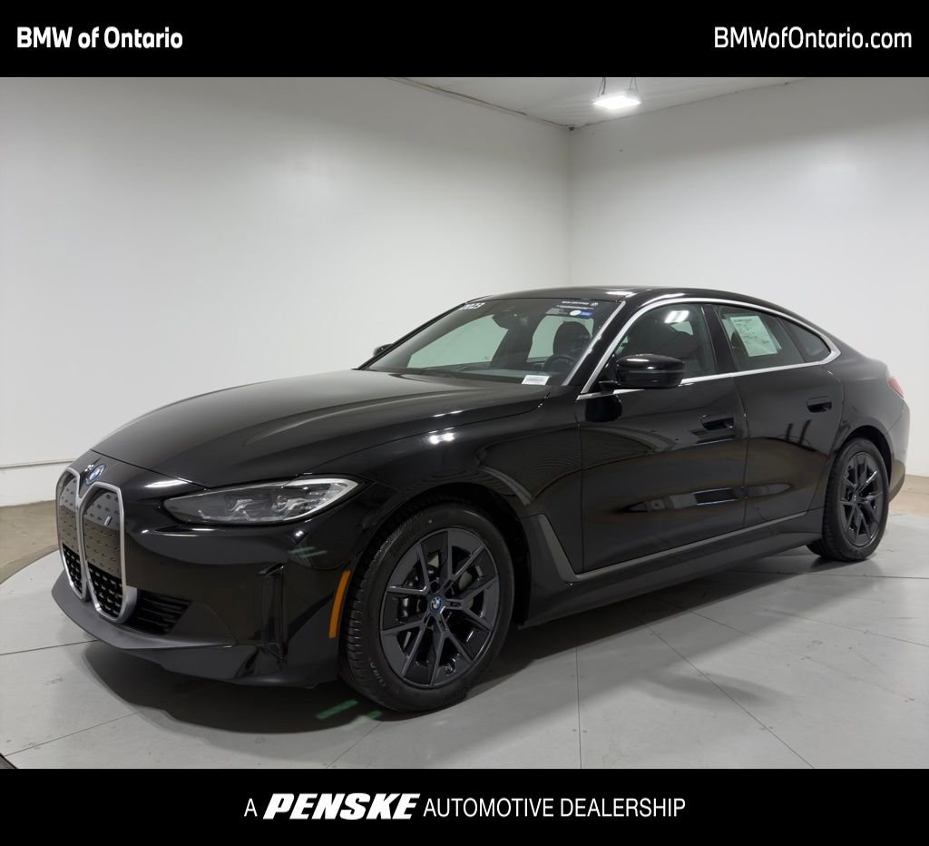 2023 BMW i4 eDrive35's photo