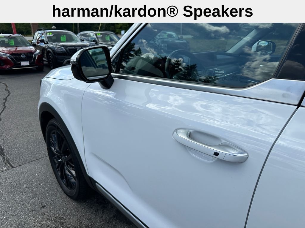 Used 2022 White Kia SX image 11