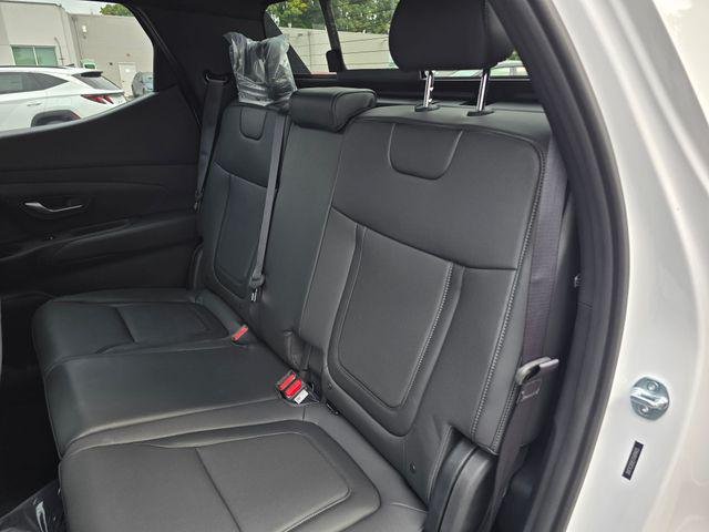 New 2026 White Hyundai SEL Activity AWD image 17
