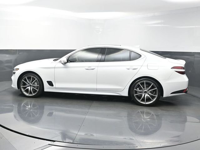 Used 2026 White Genesis 2.5T Prestige image 4
