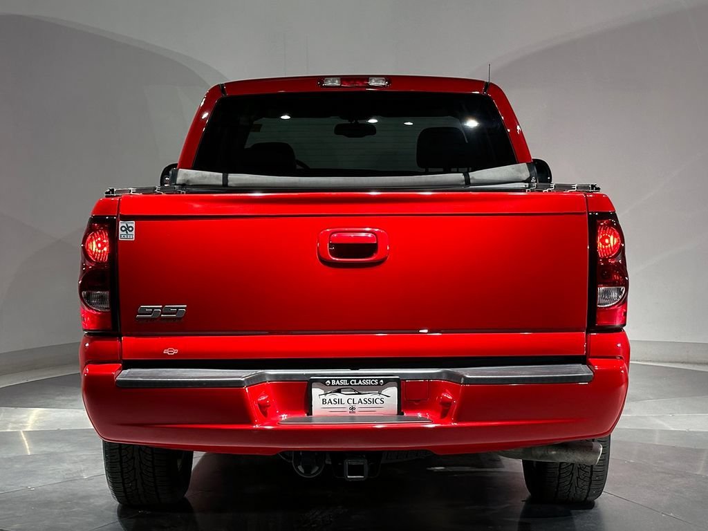 Used 2004 Victory Red Chevrolet NA image 34
