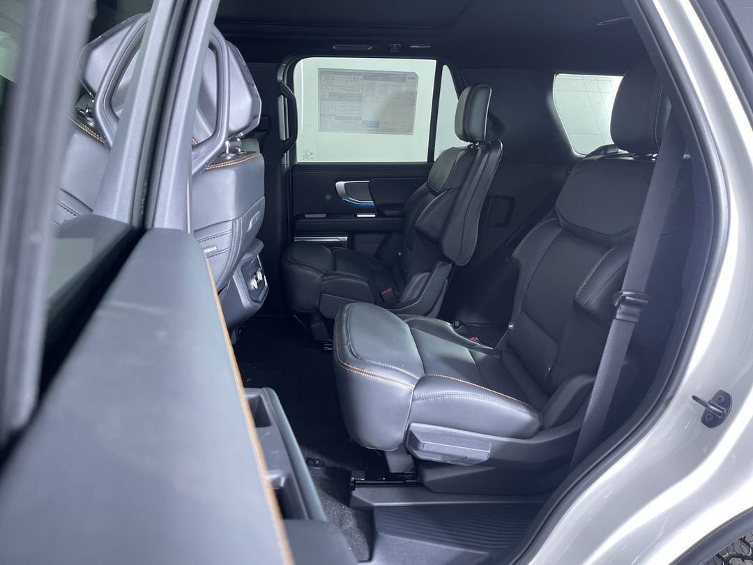 New 2026 Star White Metallic Tri-Coat Ford Tremor image 22