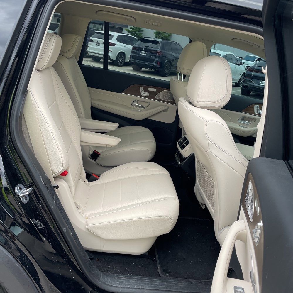 Used 2022 Black Mercedes-Benz GLS 450 image 7