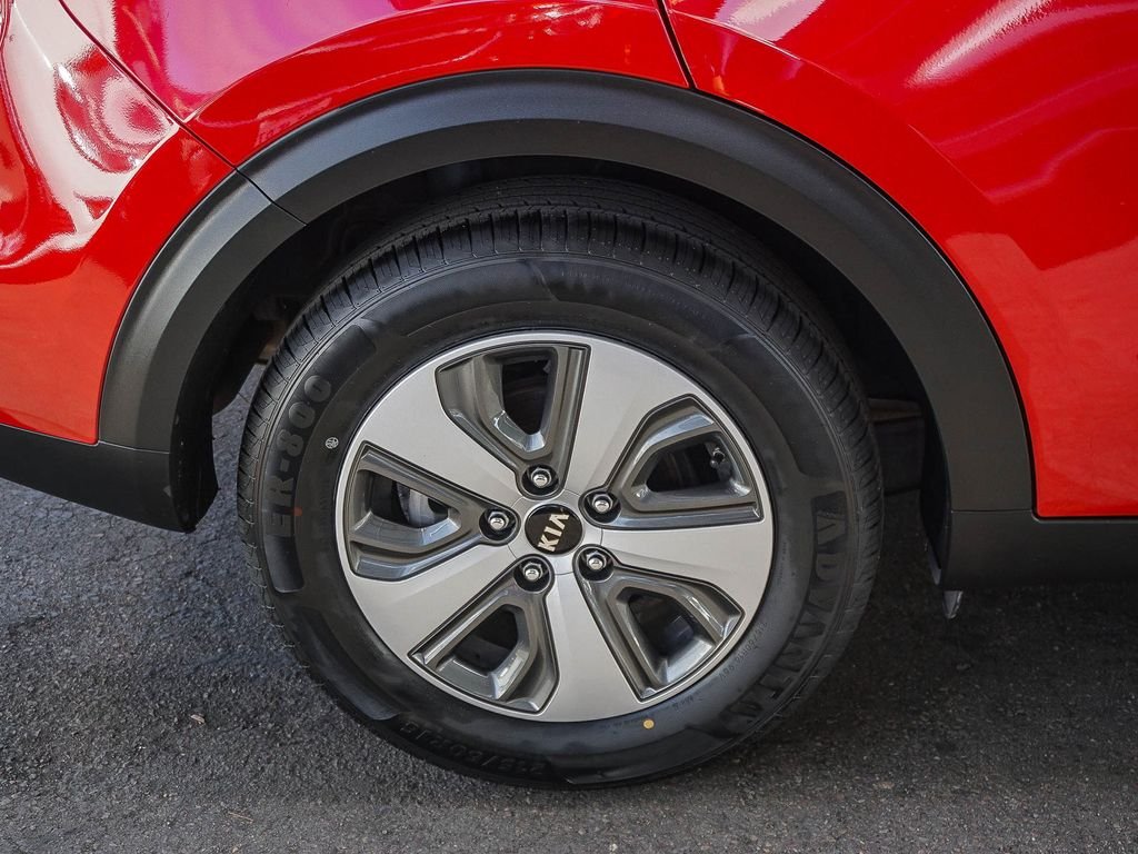 Used 2021 Red Kia LX image 9