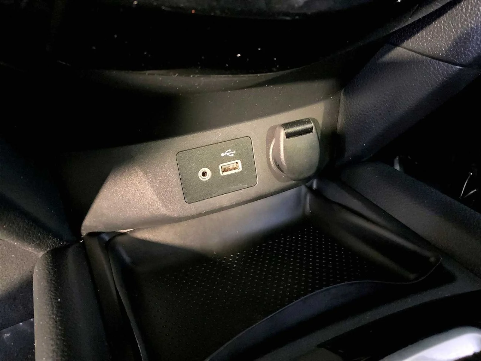 Used 2019 Gun Metallic Nissan SV image 37