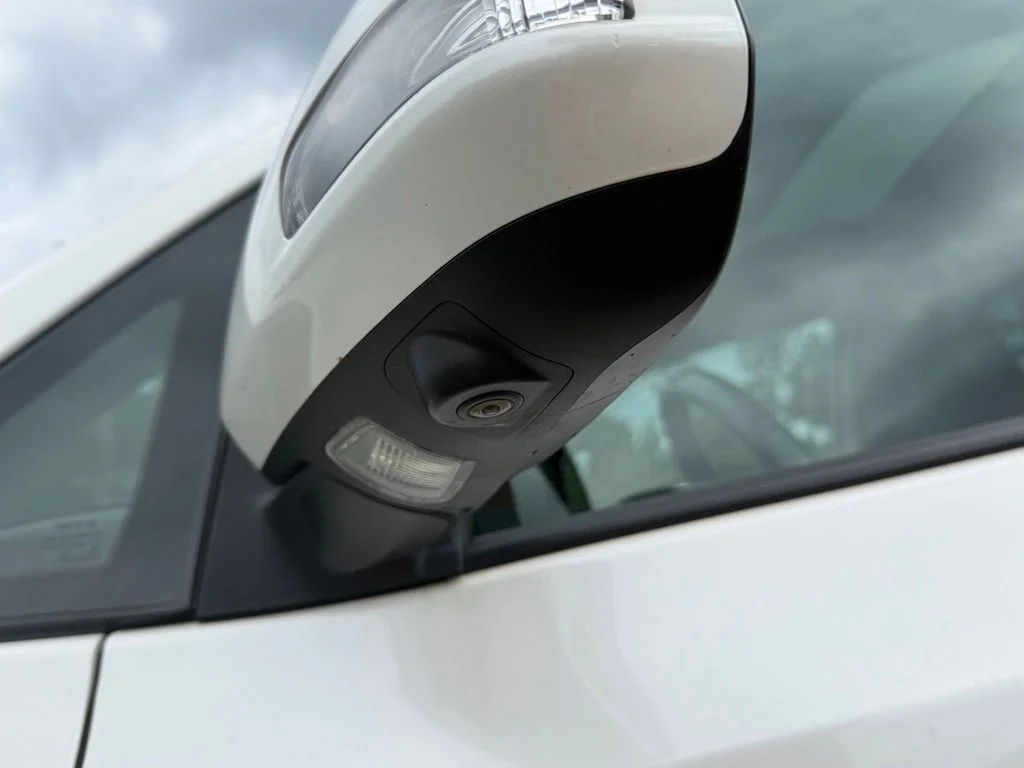 Used 2019 White Toyota Limited Premium image 33
