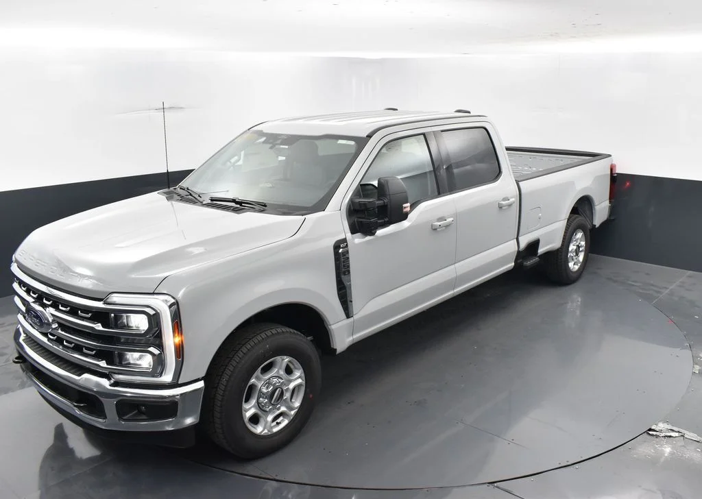 New 2026 White Ford XLT image 19