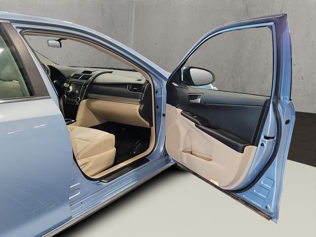 Used 2012 Clearwater Blue Toyota LE image 36