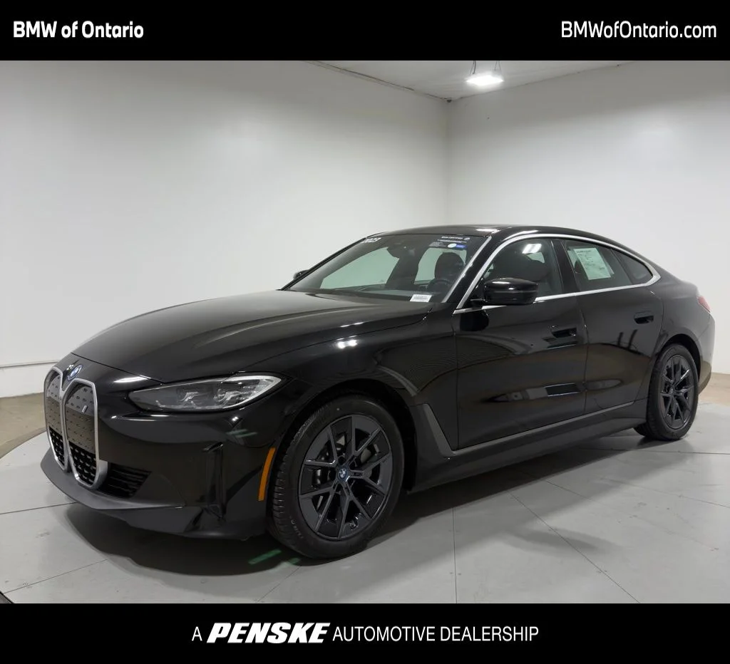 2023 BMW i4 eDrive35's photo