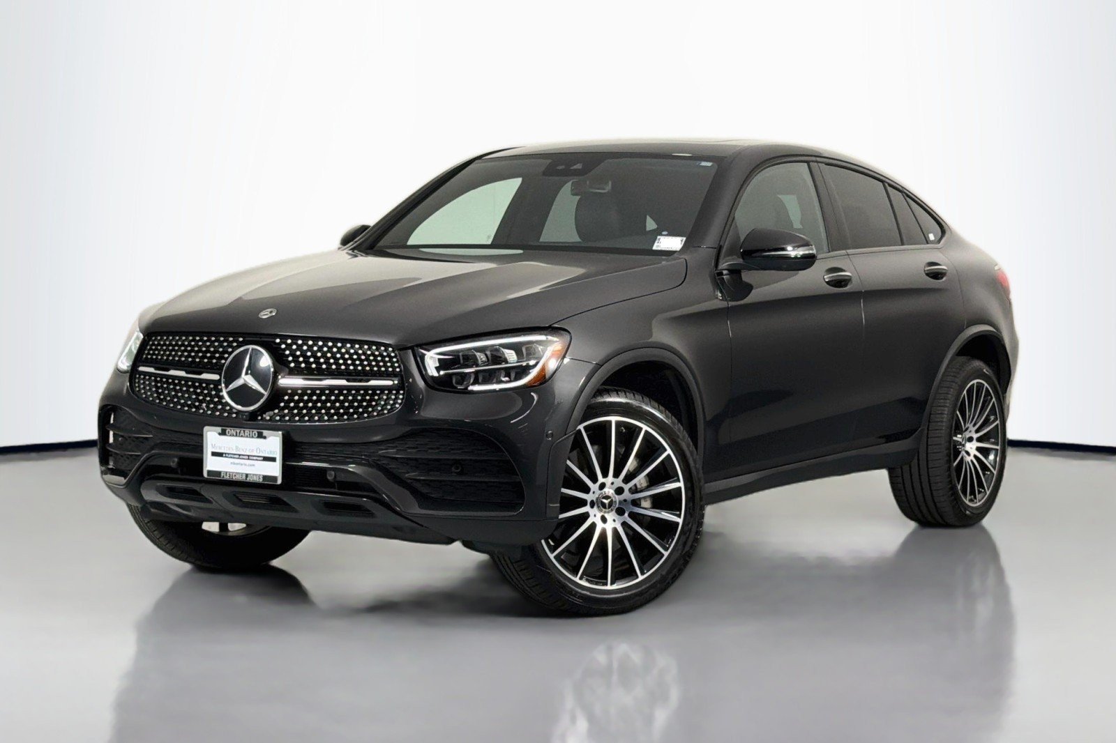 Used 2022 Graphite Grey Metallic Mercedes-Benz 300 image 2