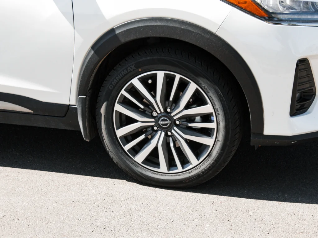 Used 2023 Qac - Aspen White Tr Nissan SR image 4
