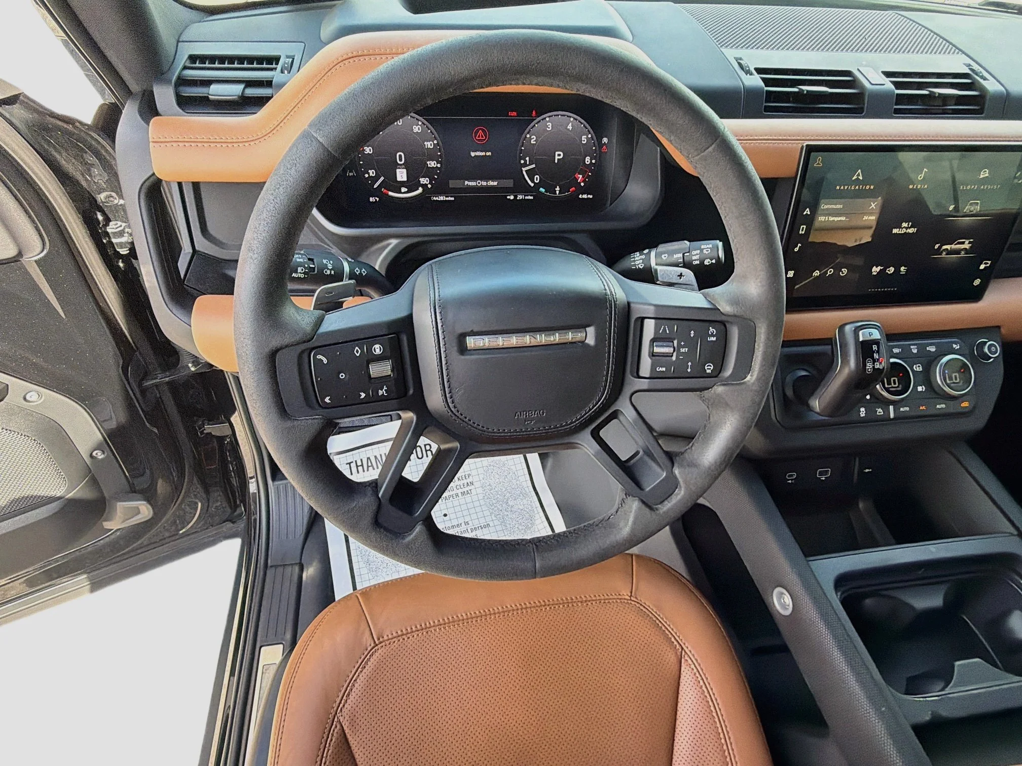 Used 2024 Santorini Black Metallic Land Rover V8 image 40