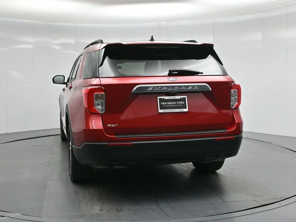 Used 2023 Red Ford XLT image 26