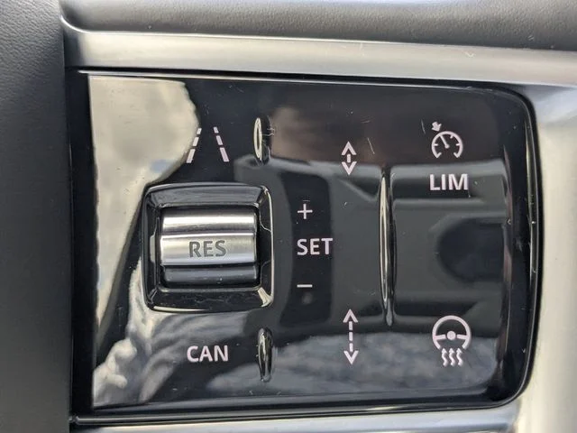 Used 2025 Black Land Rover SE image 23