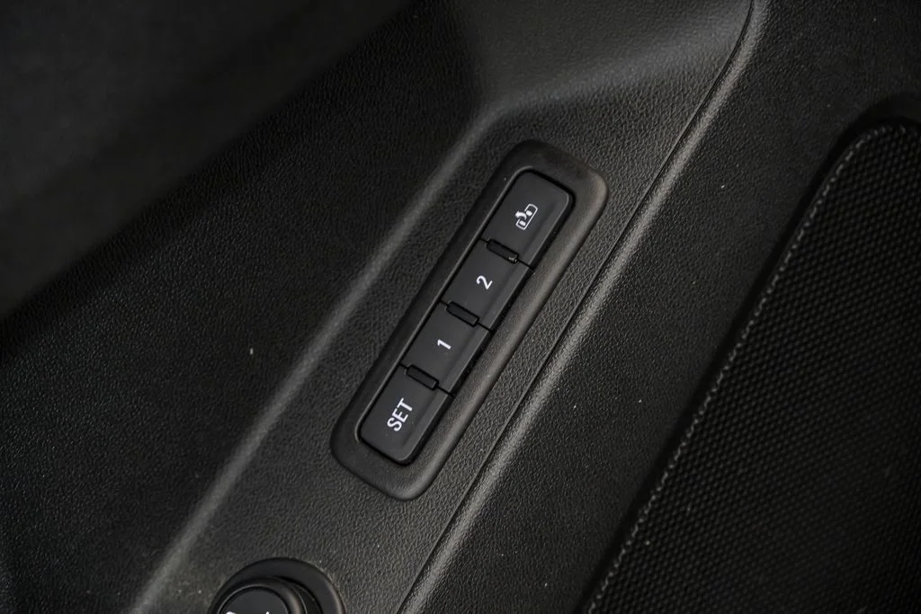 Used 2018 Gray Chevrolet Premier image 11
