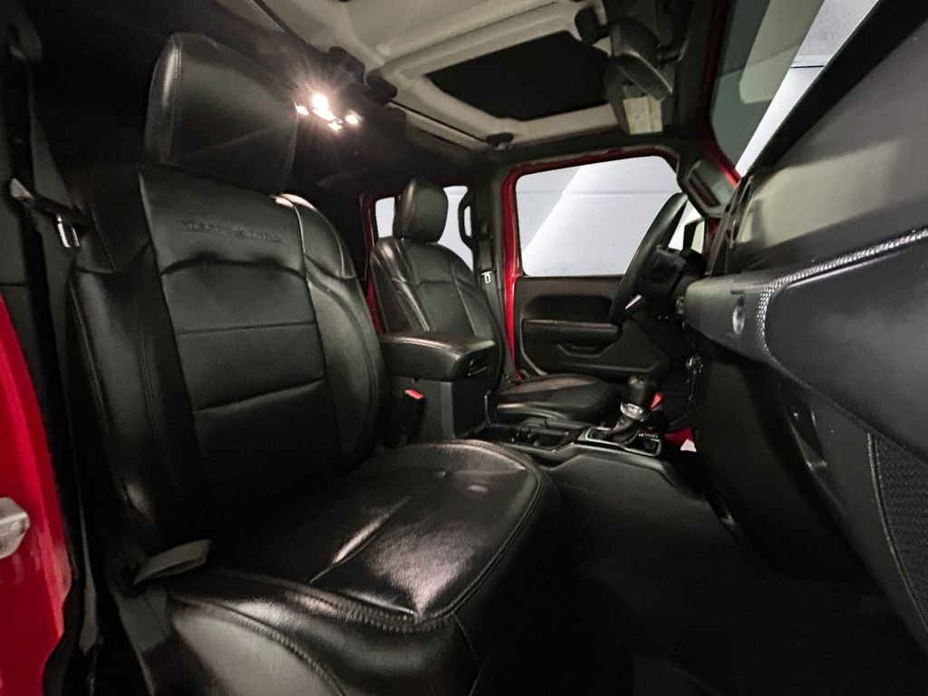 Used 2023 Red Jeep Texas Trail image 14