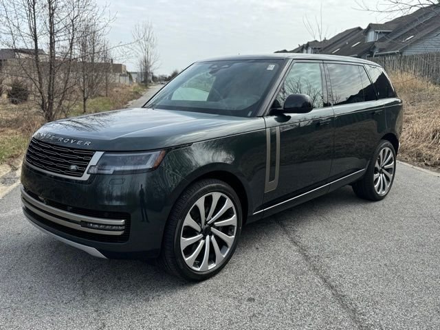 2026 Land Rover Range Rover 4.4 SE LWB 7's photo