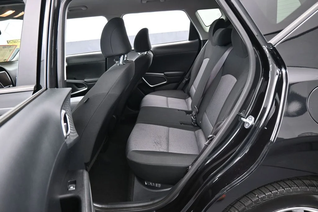 Used 2023 Fusion Black Kia S image 30