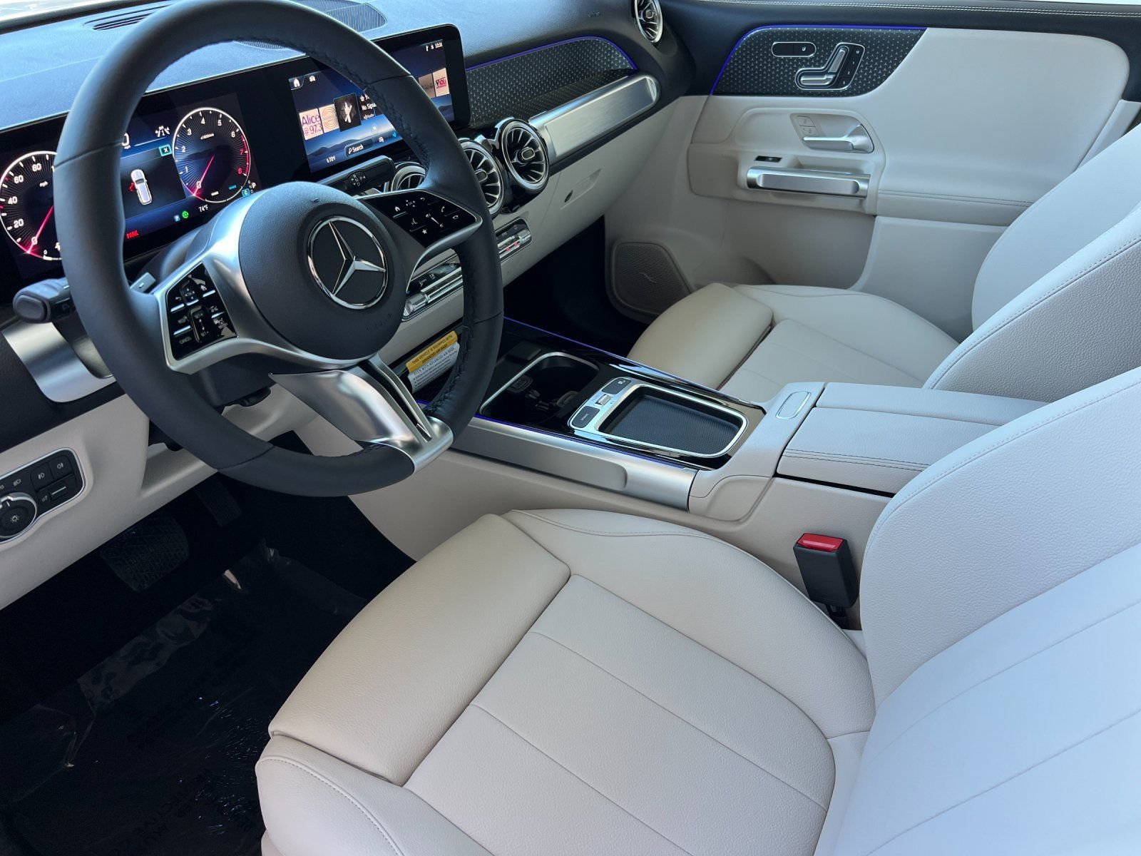 New 2026 Polar White Mercedes-Benz 250 image 13