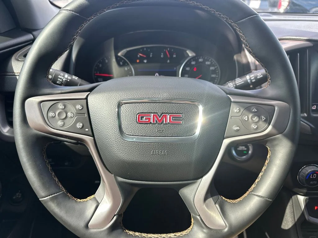 Used 2024 White GMC AT4 image 16