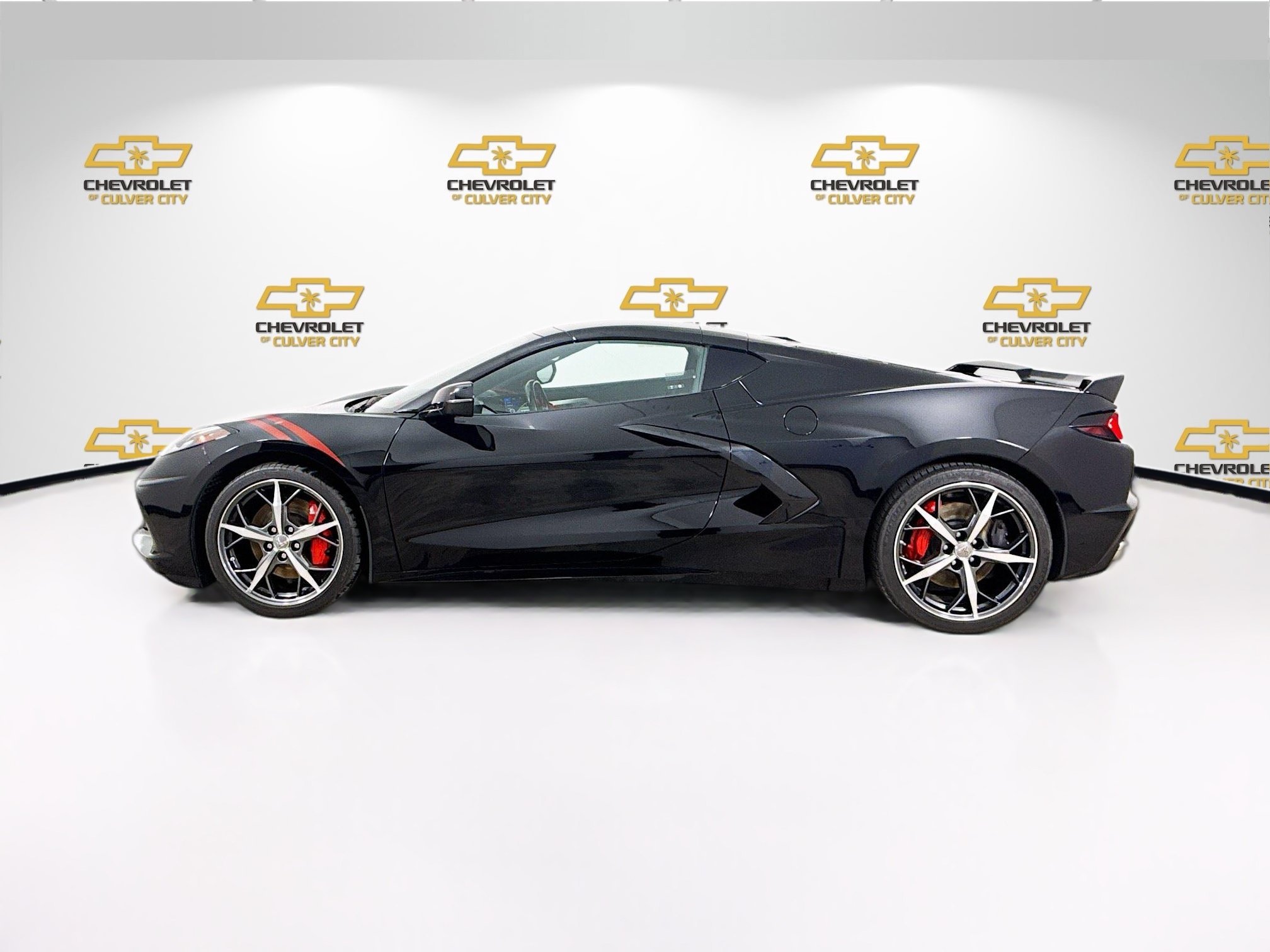 Used 2022 Black Chevrolet 2LT image 5