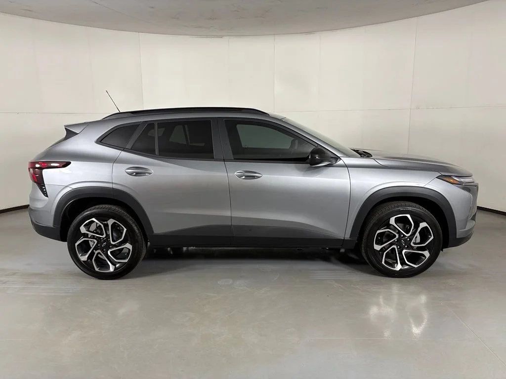 New 2026 Sterling Gray Metallic Chevrolet 2RS image 12