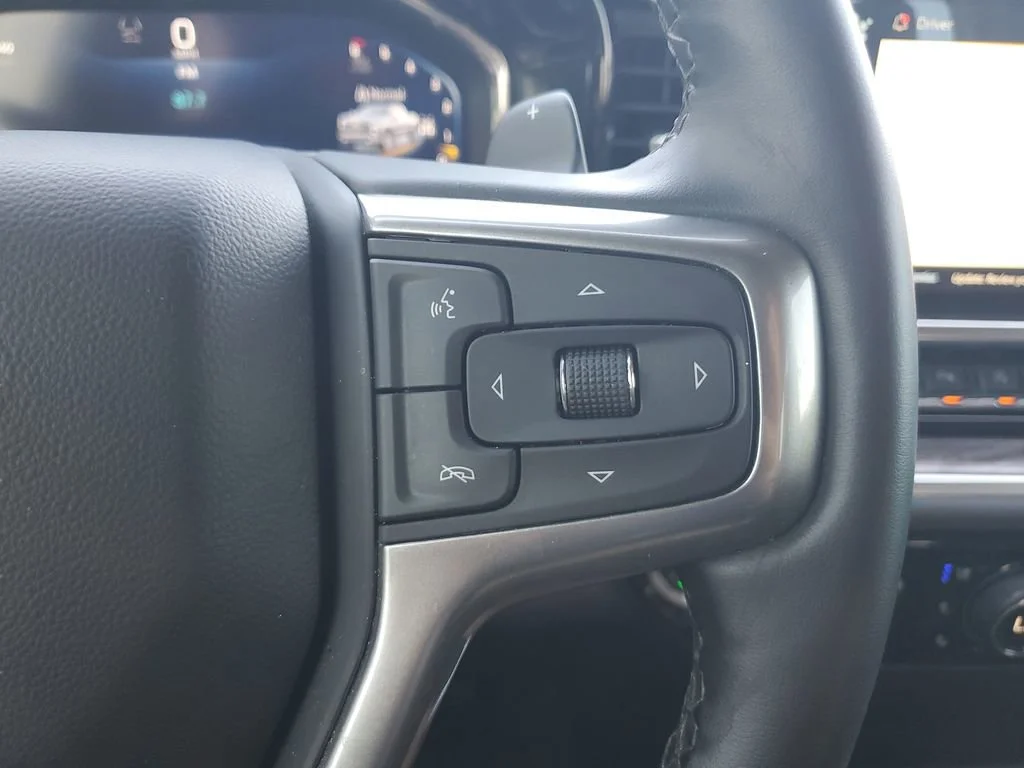 Used 2025 Black Chevrolet LTZ image 22