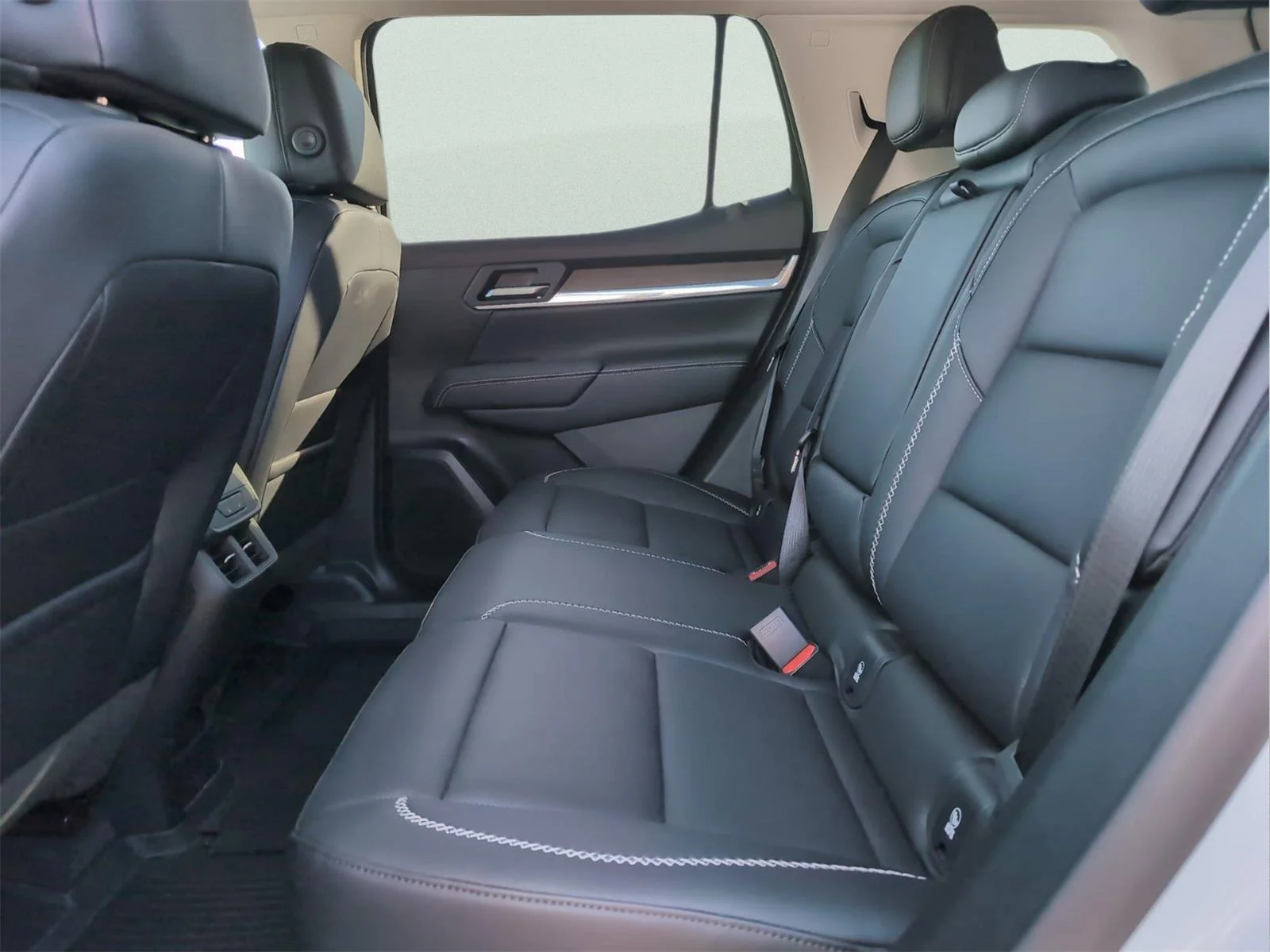 New 2026 Glacier White Tricoat GMC Denali image 9