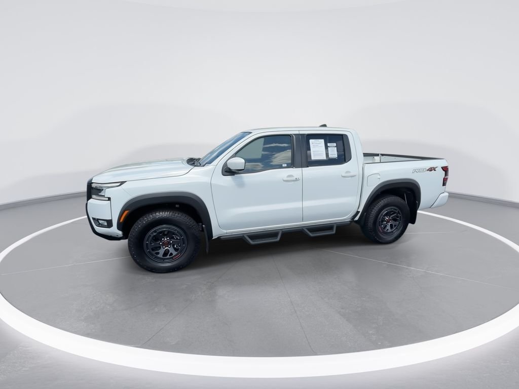 Used 2025 White Nissan PRO-4X image 5