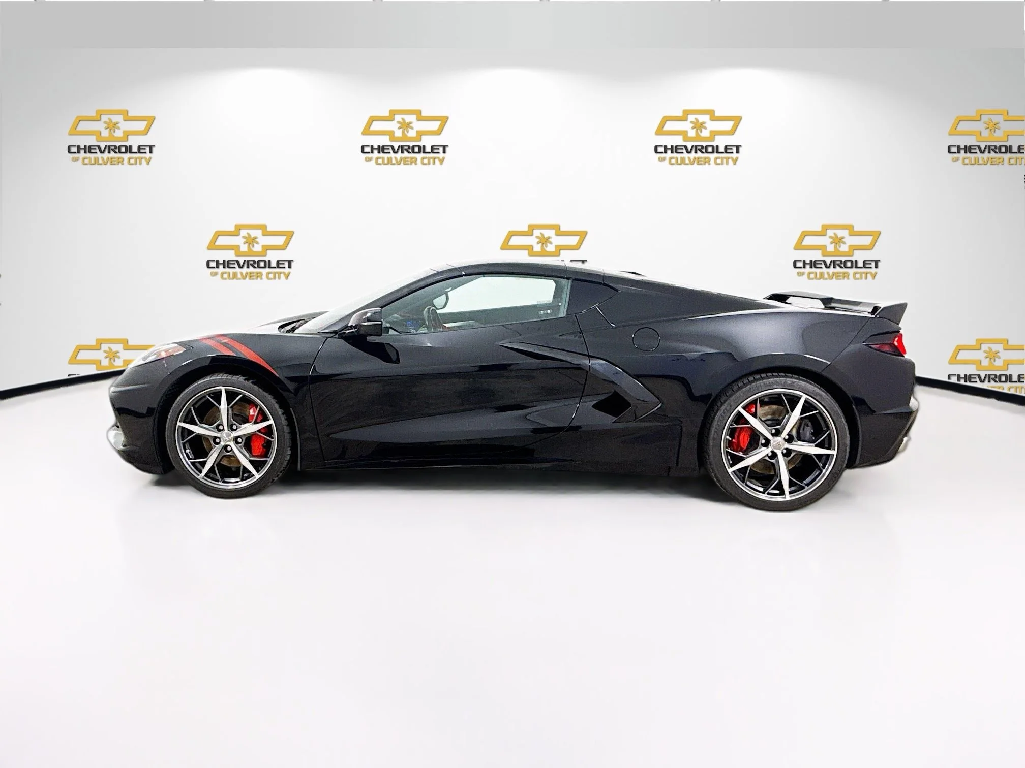 Used 2022 Black Chevrolet 2LT image 5