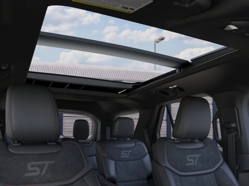 New 2026 Star White Metallic Tri-Coat Ford ST image 22