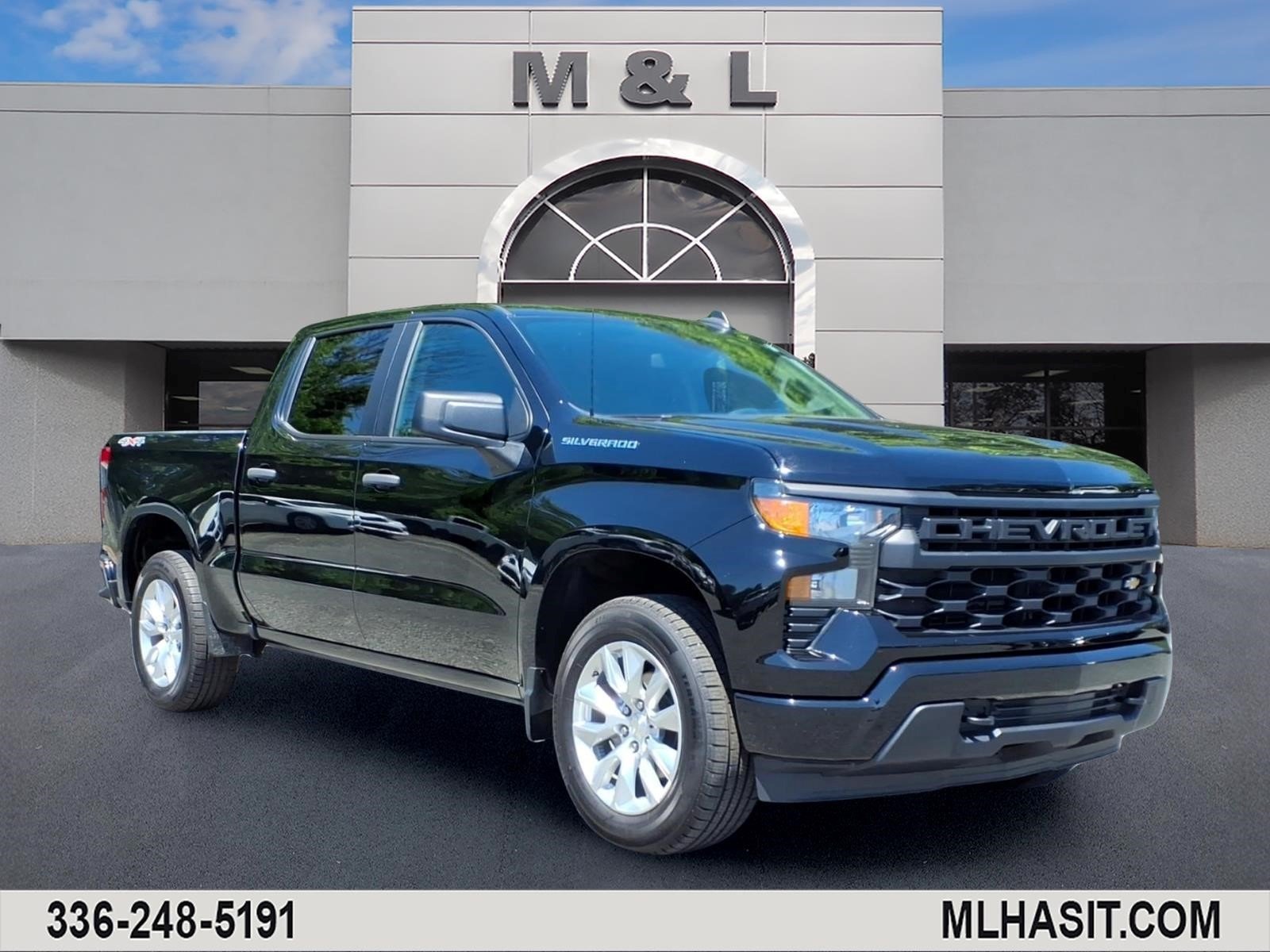 Used 2023 Black Chevrolet Custom image 1