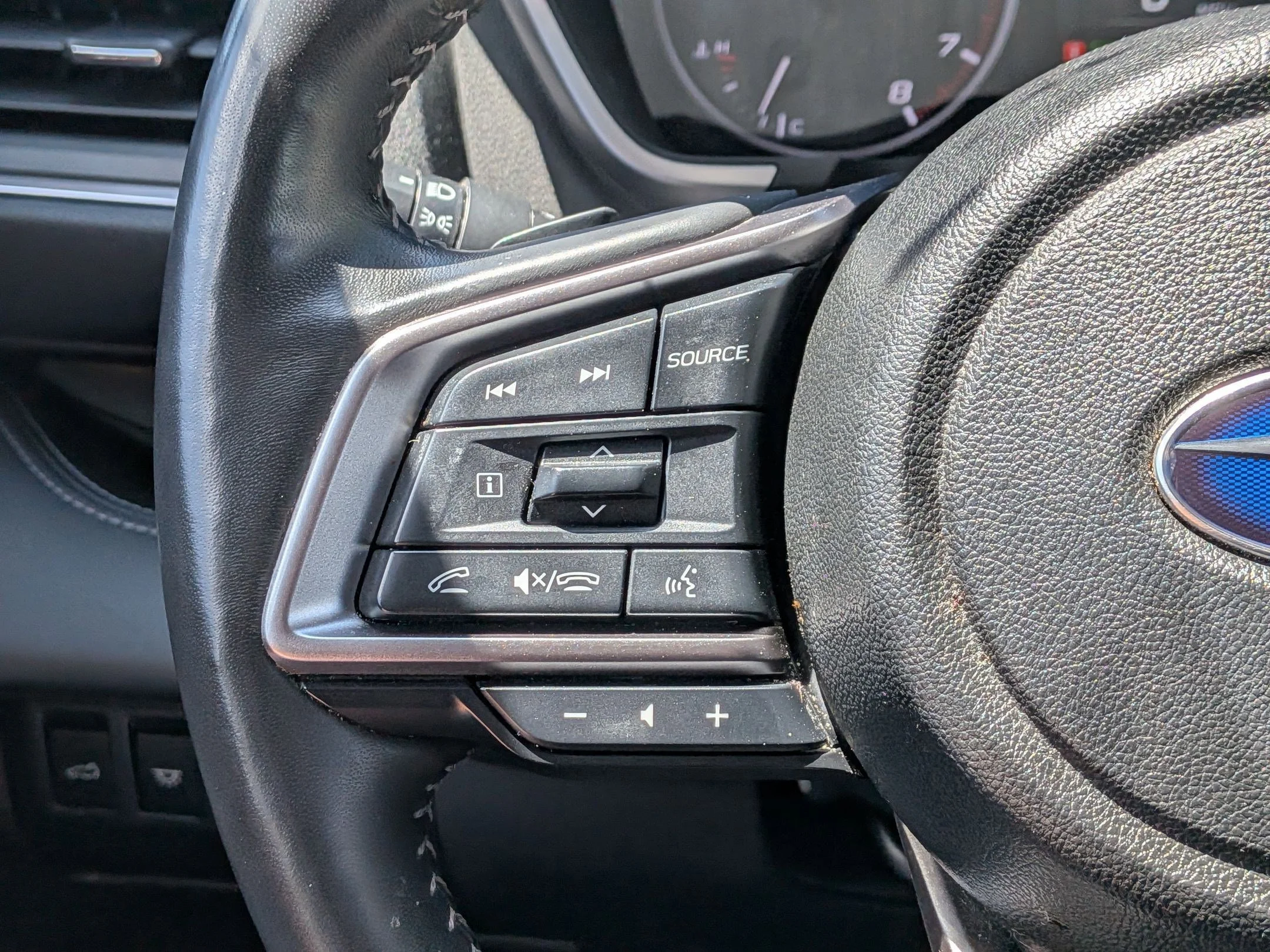 2023 Subaru Ascent Touring - Photo 16