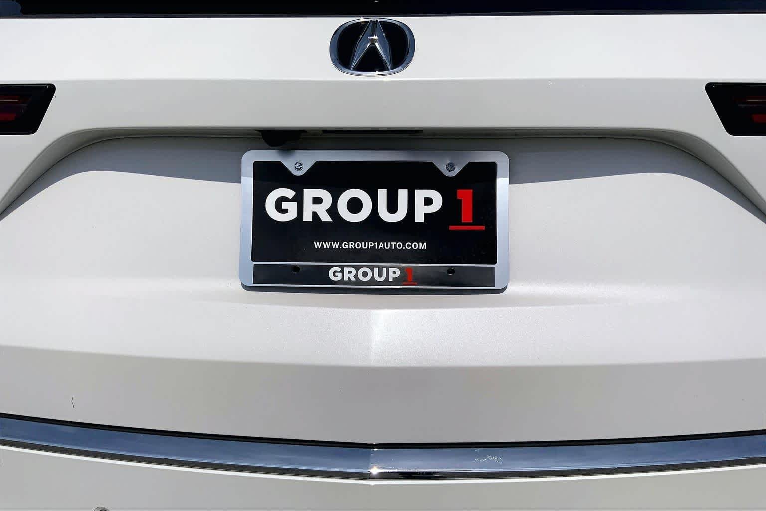 Used 2025 Platinum White Pearl Acura w/Advance Package image 10